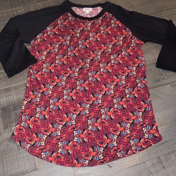 LuLaRoe Randy Black/Red Geometric Top Size Small - Picture 1 of 5